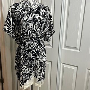 Akiko Black White Tropical Mini Dress Silk M Cinch Waist